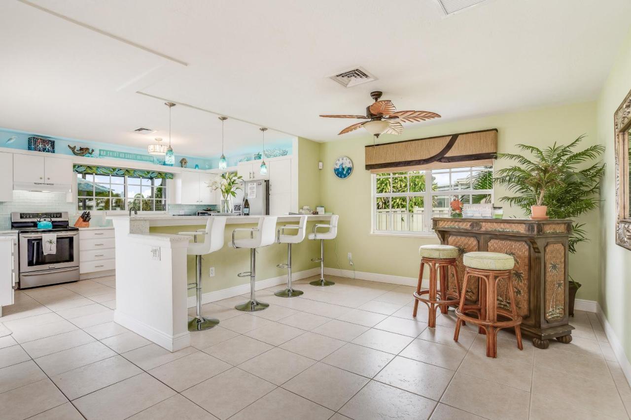 Villa Palm Breeze Bliss à Marco Island Extérieur photo